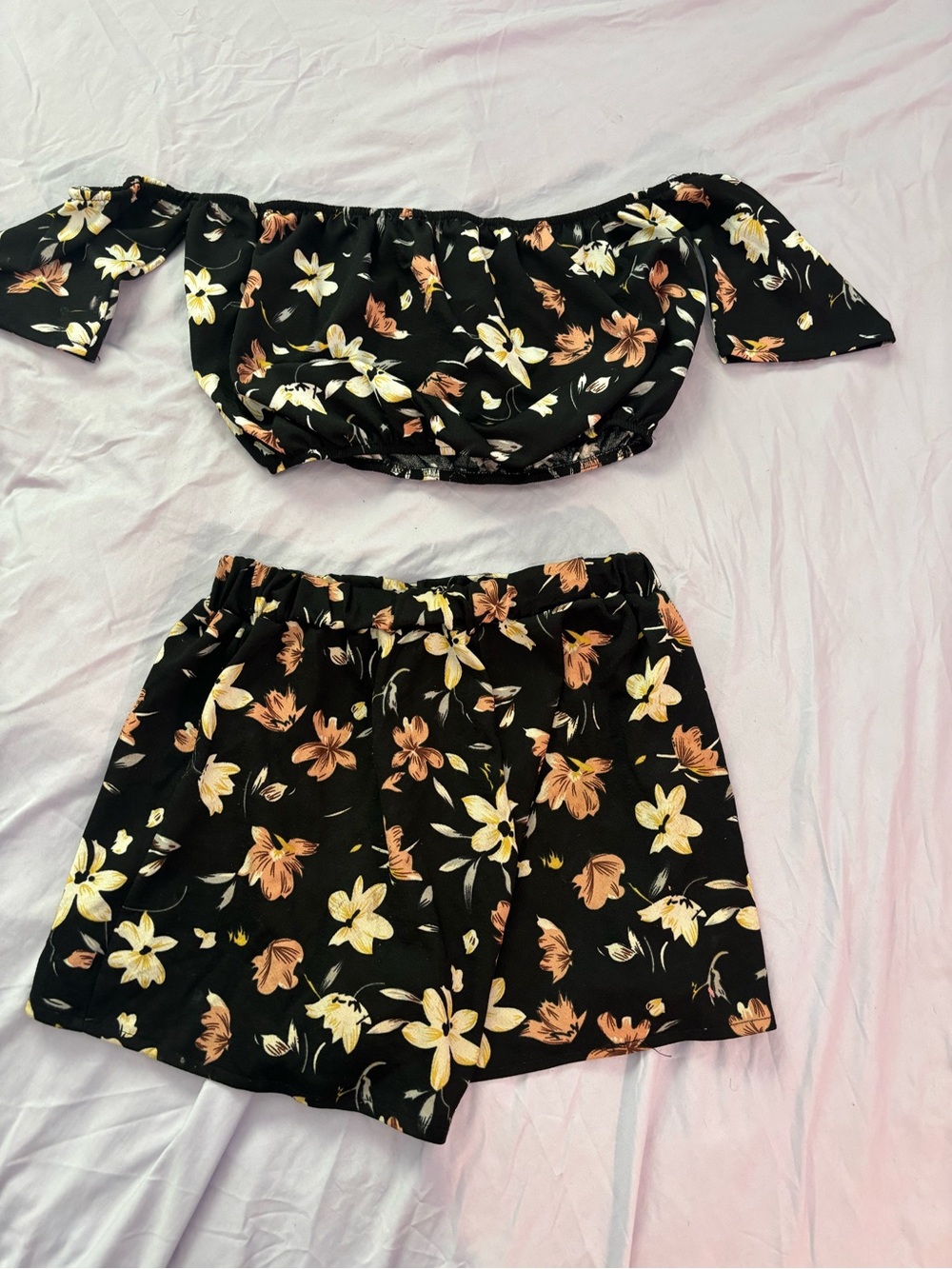 SHEIN Black Floral Off-Shoulder Skirted Shorts Set